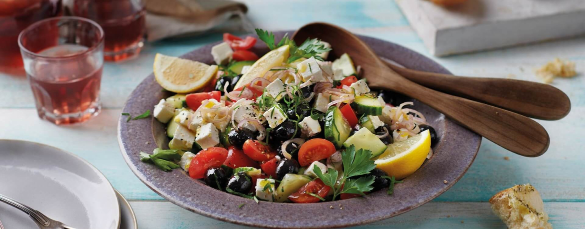 Klassischer Griechischer Salat für 4 Personen von lidl-kochen.de