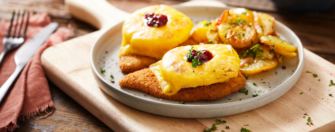 Veganes Schnitzel Hawaii mit Bratkartoffeln für 4 Personen von lidl-kochen.de