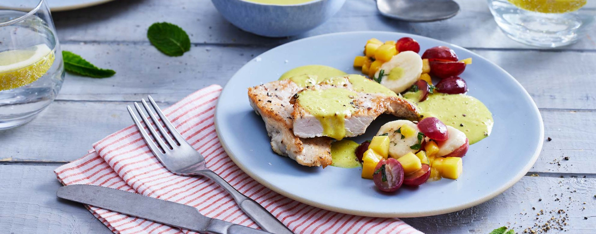 Frische Putenschnitzel mit Bananen-Currysauce an glasierten Früchten für 4 Personen von lidl-kochen.de