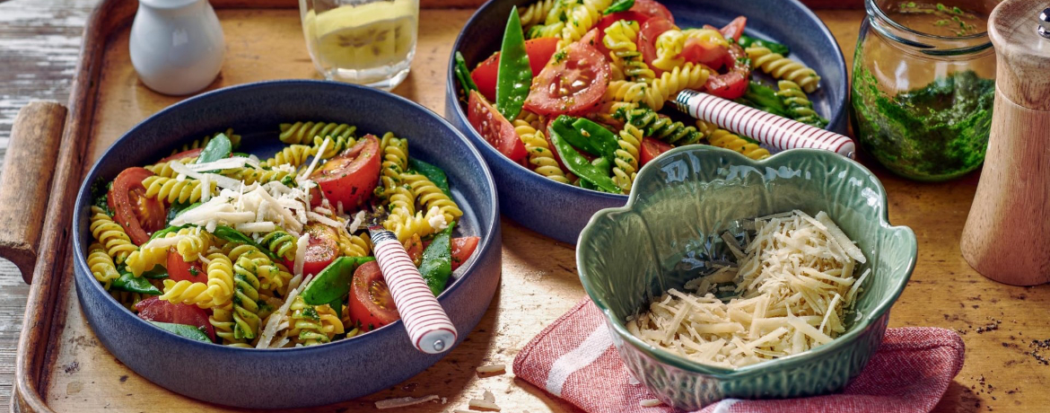 Pasta mit Tomaten und Zuckerschoten für 4 Personen von lidl-kochen.de