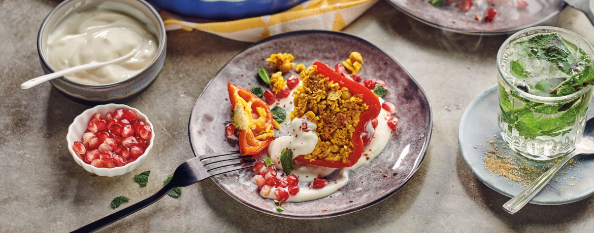 Orientalisch gefüllte Paprika mit Reis, veganem Hack und Linsen für 4 Personen von lidl-kochen.de