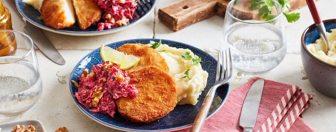 Kohlrabischnitzel mit Kartoffelpüree und Rote-Bete-Walnuss-Salat für 4 Personen von lidl-kochen.de