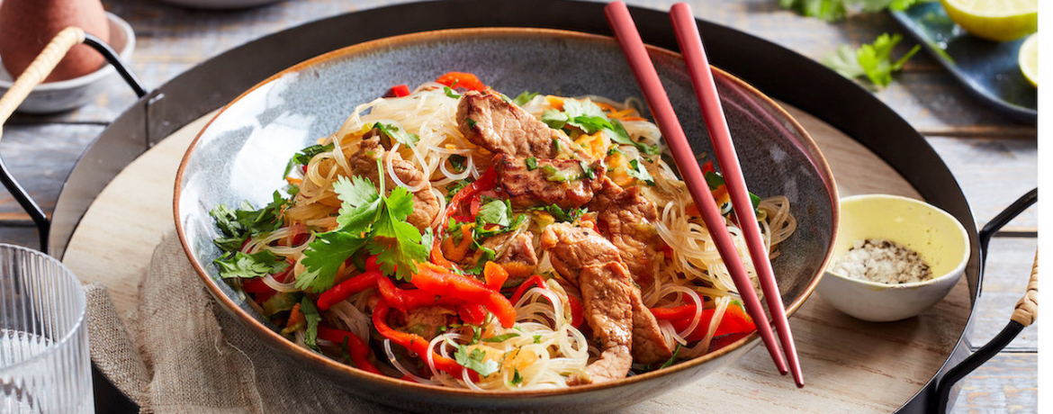 Bunter Glasnudelsalat mit Bulgogi-Schweinestreifen für 4 Personen von lidl-kochen.de