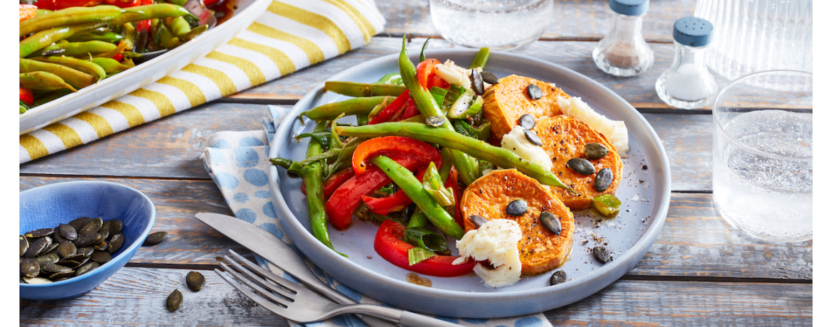 Süßkartoffeltaler mit Bohnensalat und Mozzarella für 4 Personen von lidl-kochen.de