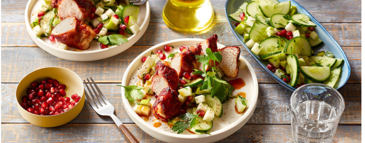 Hähnchen im Schinkenmantel mit Granatapfel-Gurken-Salat für 4 Personen von lidl-kochen.de