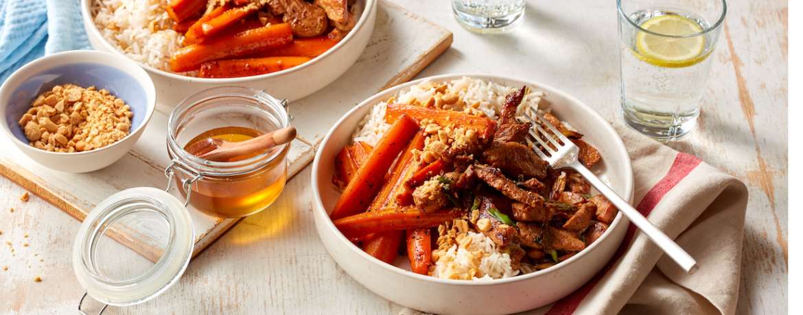 Asiatische-Steak-Streifen mit Honig-Karotten und Erdnuss-Kokos-Reis für 4 Personen von lidl-kochen.de