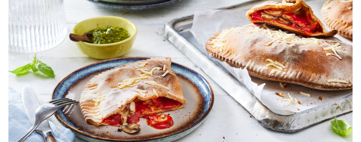 Vegane Calzone „Funghi“ mit Pesto Basilico für 4 Personen von lidl-kochen.de