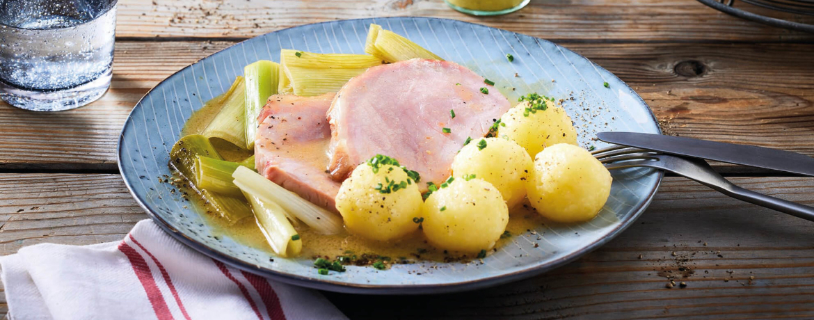 Kasseler auf Porree mit Apfel-Honig-Sauce für 4 Personen von lidl-kochen.de