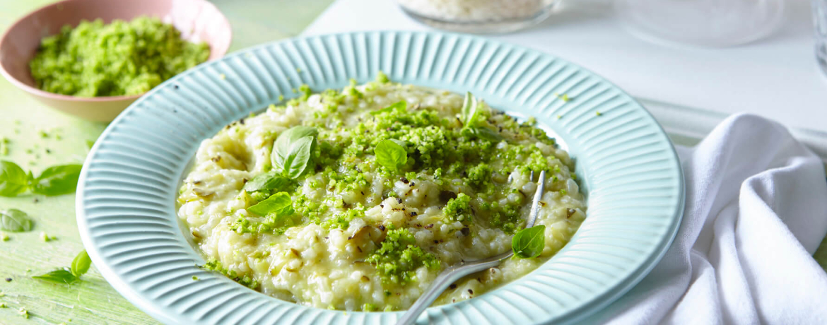 Zucchini-Risotto mit Basilikum-Parmesan für 4 Personen von lidl-kochen.de