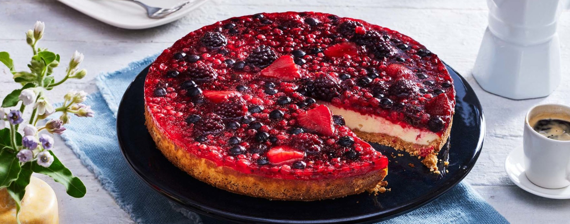 Cheesecake mit Beerenguss für 16 Personen von lidl-kochen.de