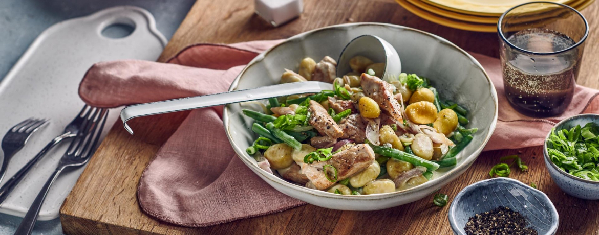 Schnitzel-Gnocchi-Pfanne mit Bohnen für 4 Personen von lidl-kochen.de