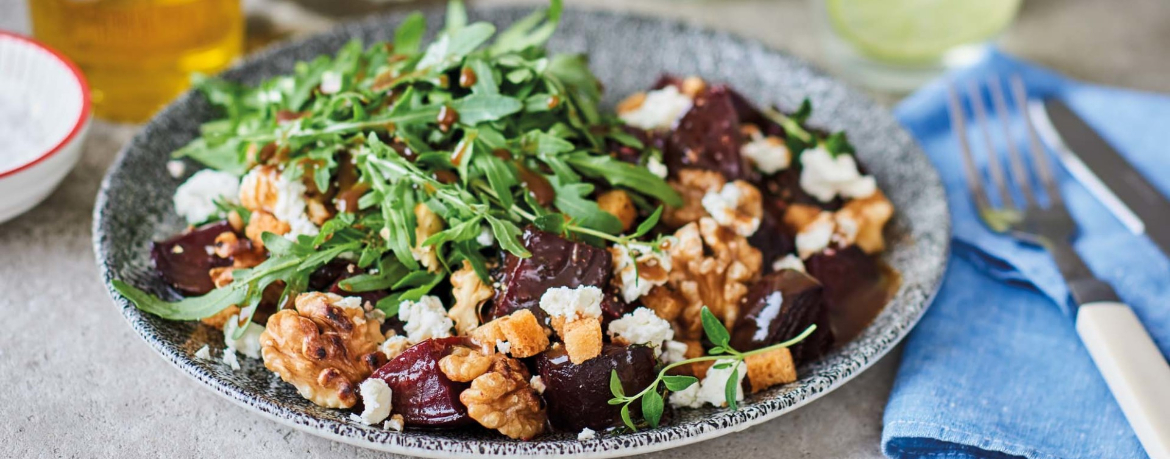 Rucola-Salat mit Roter Bete aus dem Ofen für 4 Personen von lidl-kochen.de