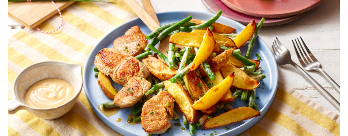 Putenfilets mit Röstkartoffel-Bohnen-Salat und French Dressing für 4 Personen von lidl-kochen.de