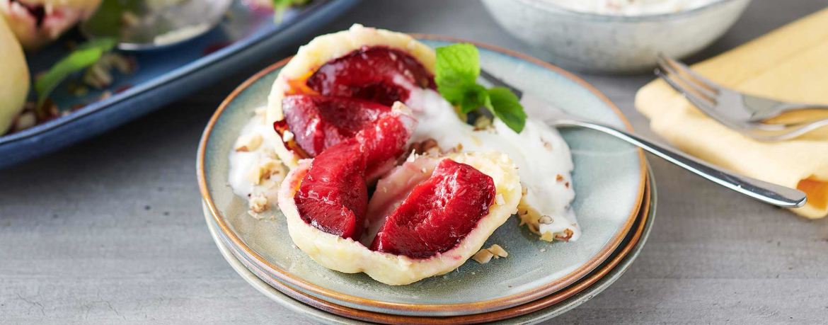 Pflaumenknödel mit Honig-Nuss-Sahne für 4 Personen von lidl-kochen.de