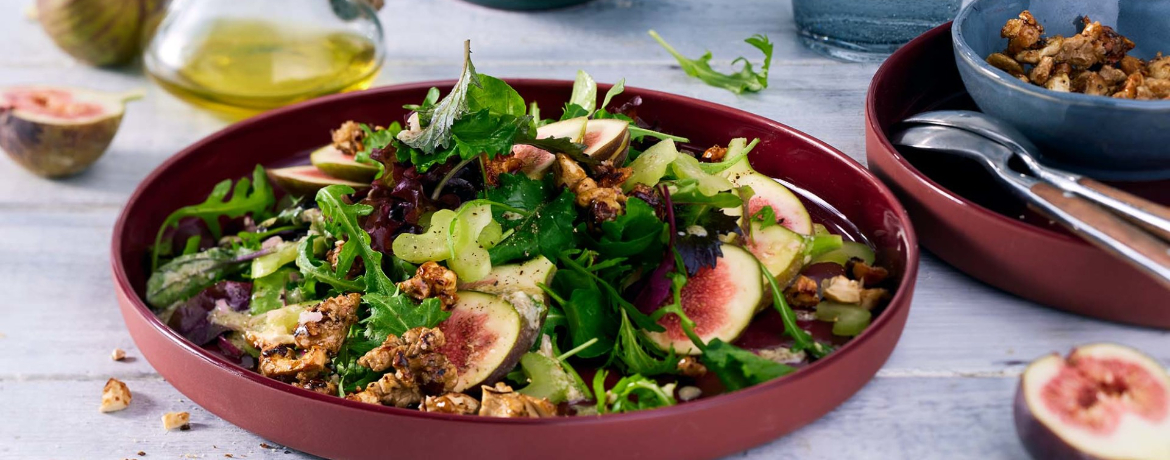 Salat mit karamellisierten Nüssen für 4 Personen von lidl-kochen.de