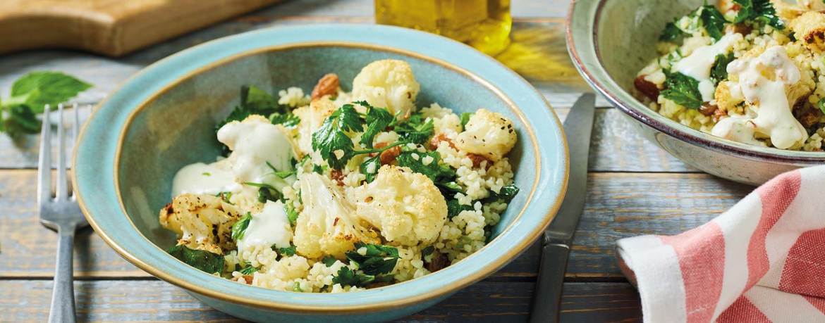 Gerösteter Blumenkohl mit Bulgur-Taboulé und Limetten-Joghurt für 4 Personen von lidl-kochen.de