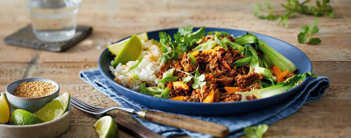 Asiatische Reispfanne mit veganem Hack von Vemondo für 4 Personen von lidl-kochen.de