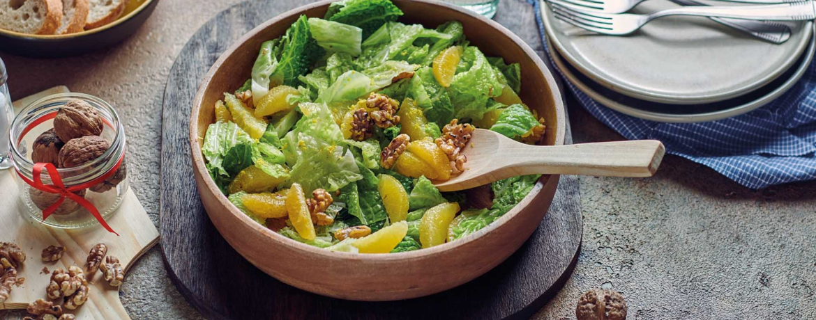 Wirsing-Orangen-Salat mit gerösteten Walnüssen für 4 Personen von lidl-kochen.de