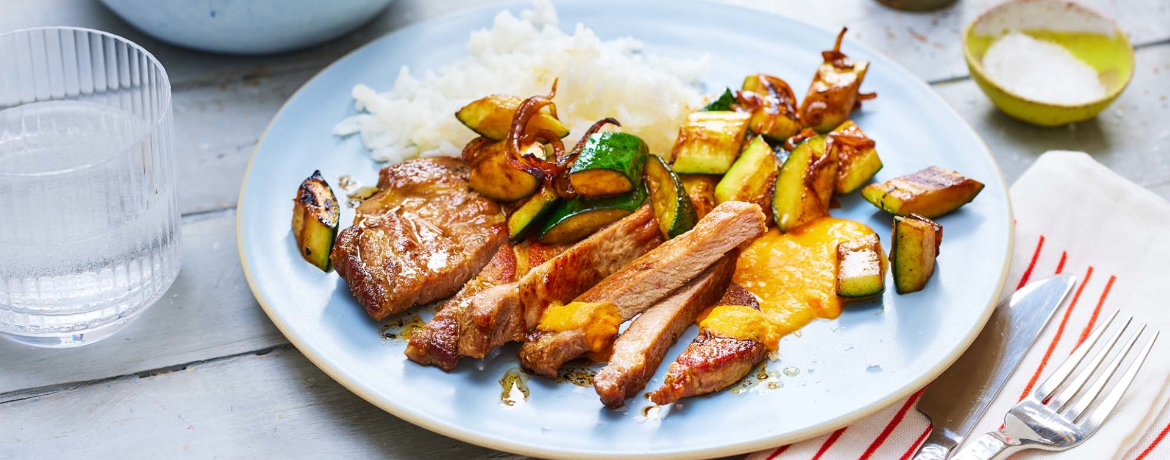 Schweinesteaks mit Mojo und gebratener Zucchini für 4 Personen von lidl-kochen.de