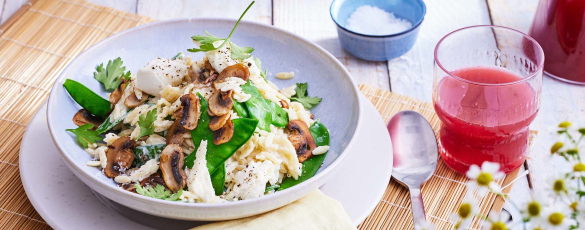 Kritharaki-Risotto mit Zuckerschoten und Champignons in Meerrettich-Sahne-Sauce für 4 Personen von lidl-kochen.de