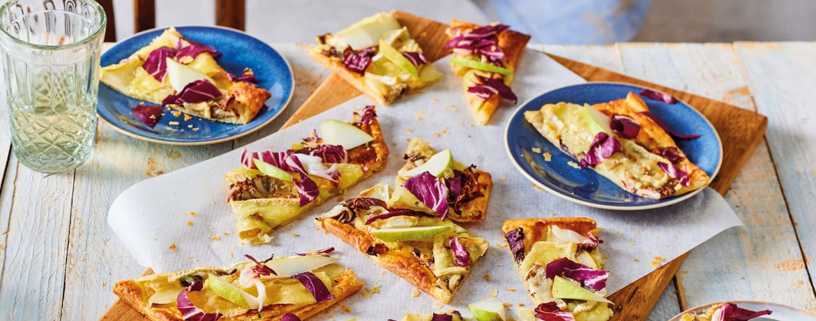 Bitter-süßer Flammkuchen mit Radicchio, Birne und Camembert für 4 Personen von lidl-kochen.de