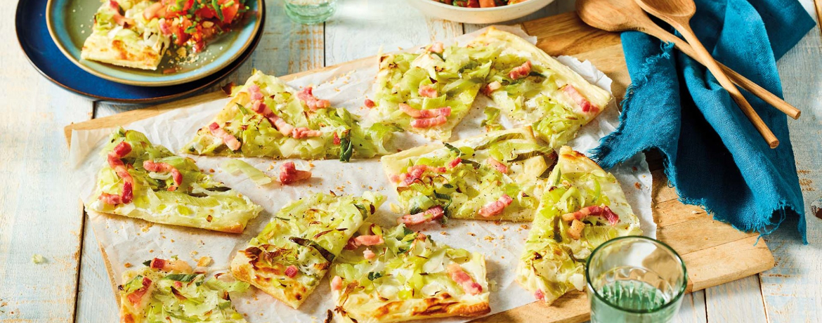 Flammkuchen Lorraine mit Tomatensalat für 4 Personen von lidl-kochen.de