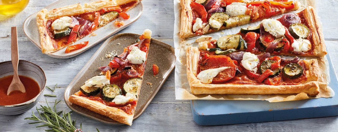 Ratatouille-Tartelettes mit Tomaten-Pesto und Rosmarin für 4 Personen von lidl-kochen.de