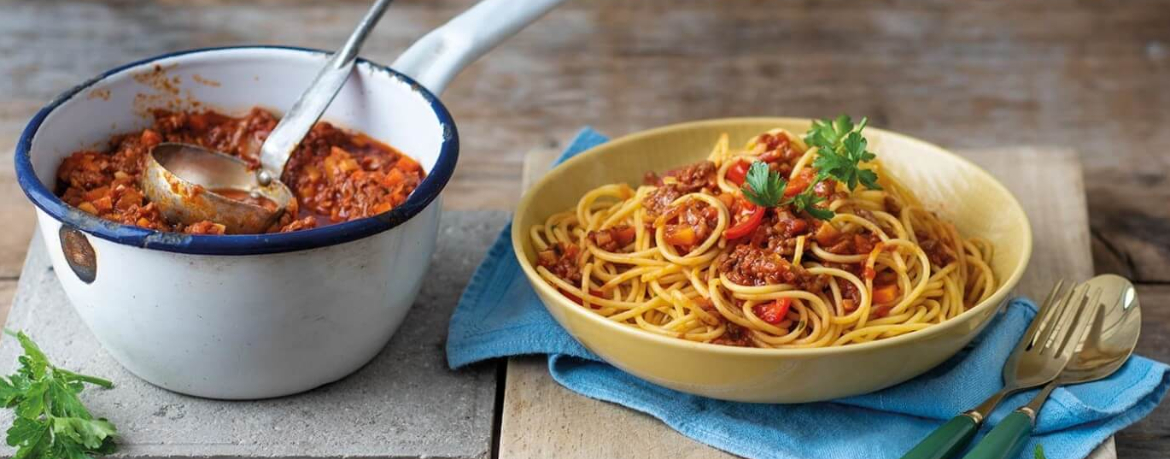 Vegane Spaghetti Bolognese mit Vemondo veganem Hack für 4 Personen von lidl-kochen.de