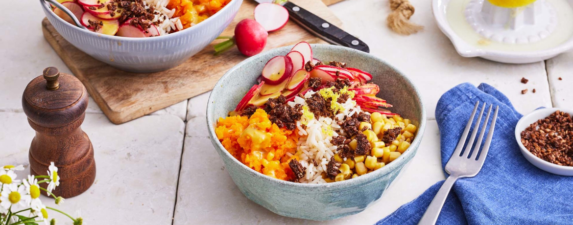 Bowl mit regionalem Gemüse und Pumpernickel-Crunch für 4 Personen von lidl-kochen.de