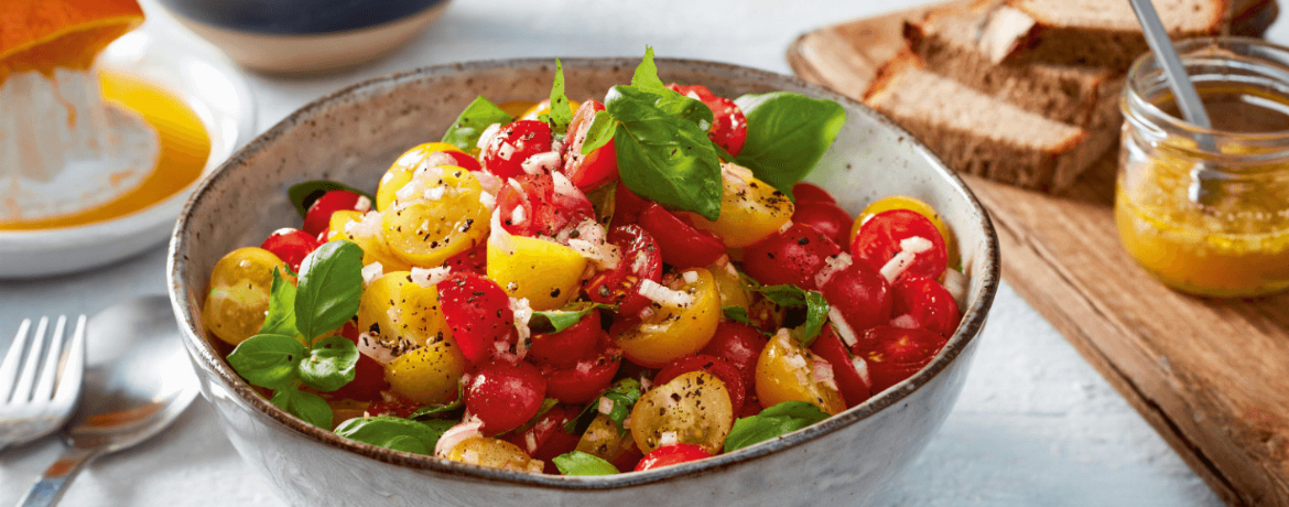 Tomatensalat mit Orangendressing - Rezept | LIDL Kochen Tomatensalat mit Orangendressing - Rezept | LIDL Kochen