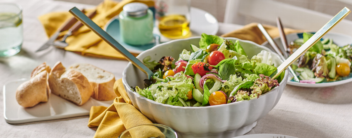Salat mit Zitronen-Basilikum-Dressing - Rezept | LIDL Kochen