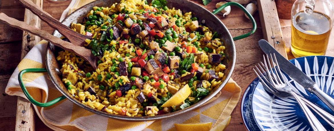 Vegane Paella mit Räuchertofu, Aubergine und Paprika für 4 Personen von lidl-kochen.de