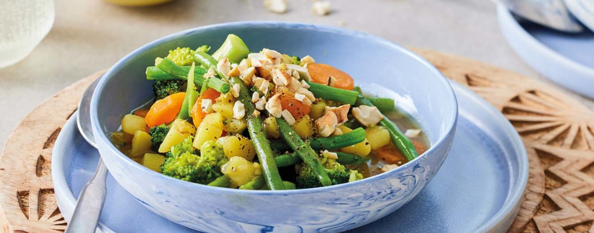 Brokkoli-Ingwer-Curry mit Kartoffel und Buschbohnen für 4 Personen von lidl-kochen.de