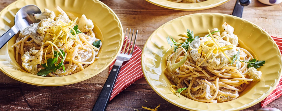 Vegane Pasta mit gerösteter Blumenkohl-Cashew-Sauce für 4 Personen von lidl-kochen.de