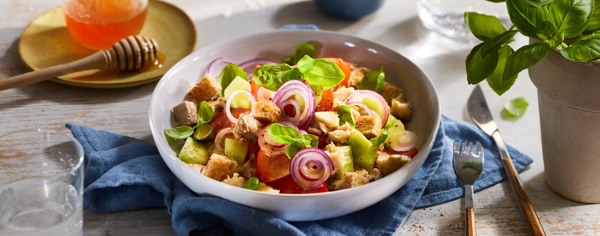 Brotsalat mit Makrele für 4 Personen von lidl-kochen.de