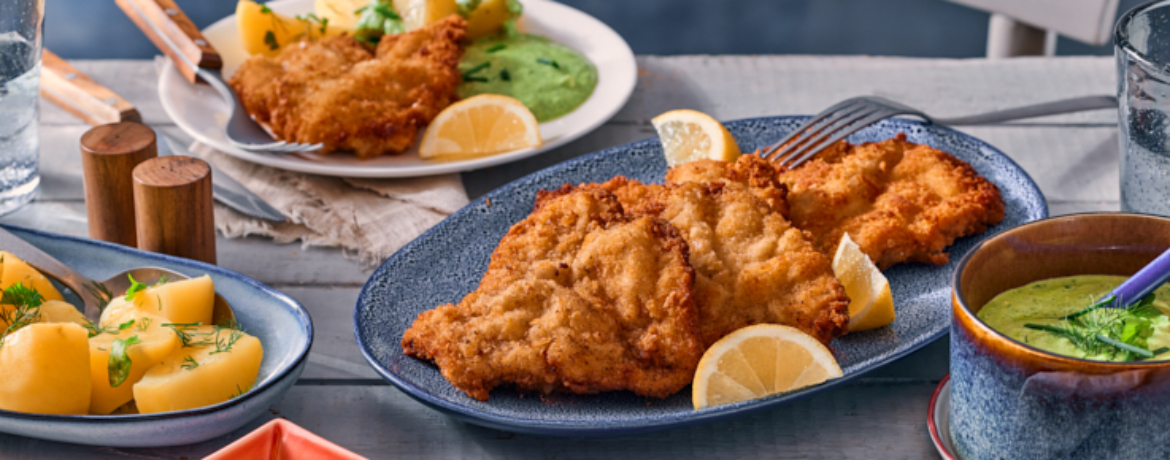 Panierte Schnitzel mit Salzkartoffeln und grüner Sauce für 4 Personen von lidl-kochen.de