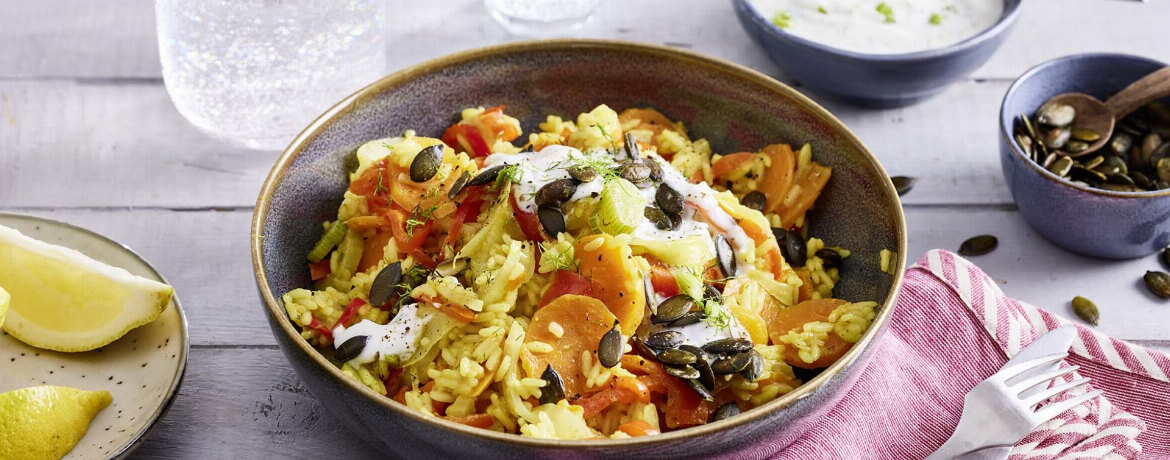 Gemüsepaella mit Kürbiskernen und Zitronenjoghurt für 4 Personen von lidl-kochen.de