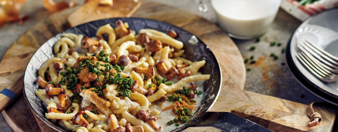 Spätzle mit Pilzsauce und Brösel-Topping für 4 Personen von lidl-kochen.de