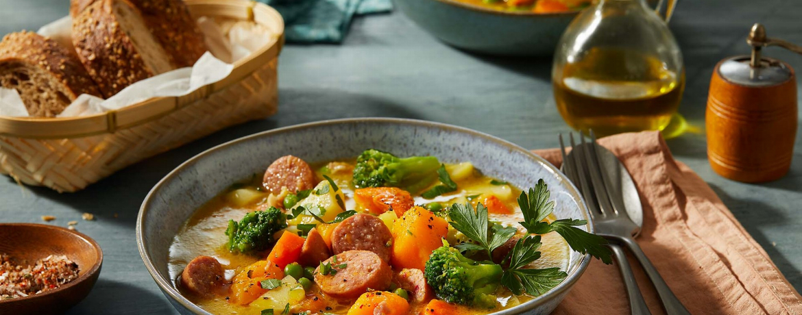 Gemüseeintopf mit Würstchen - Rezept | LIDL Kochen