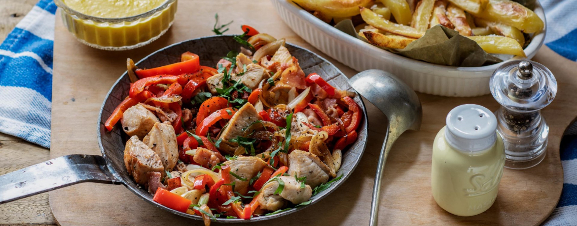 Pfannenschaschlik vom Hähnchen mit Ofenpommes und gelber Paprikasalsa für 4 Personen von lidl-kochen.de