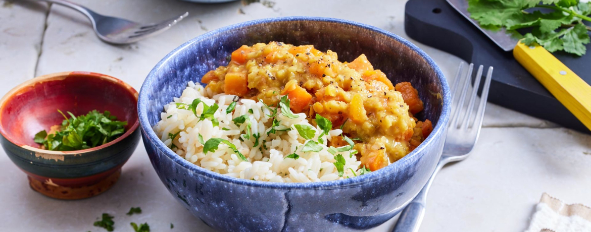 Linsencurry mit Süßkartoffel und Korianderreis für 4 Personen von lidl-kochen.de