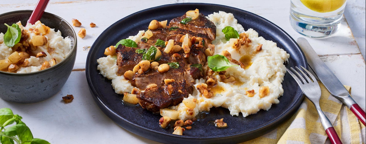 Pfeffersteak mit Sellerie-Birnen-Püree und gerösteten Haselnüssen für 4 Personen von lidl-kochen.de