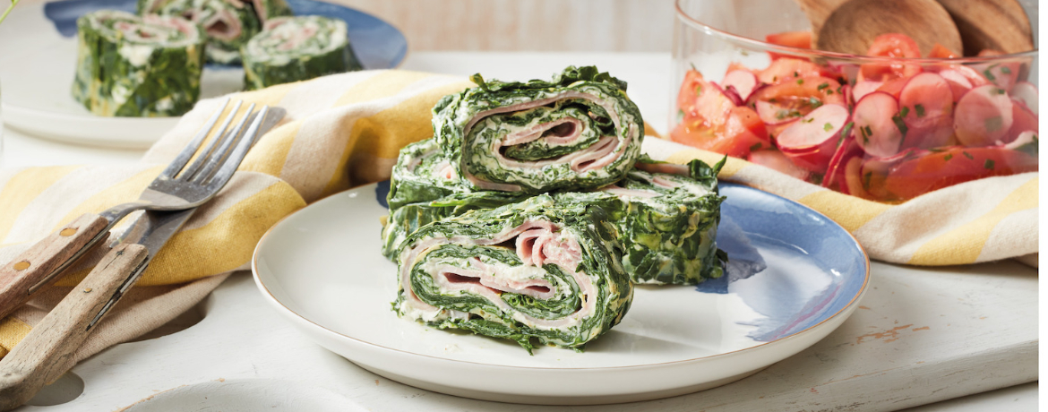 Spinatrolle mit Kochschinken und Radieschen-Tomaten-Salat für 4 Personen von lidl-kochen.de