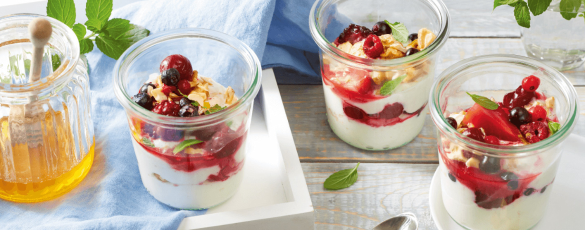 Nuss-Zimt-Skyr mit Beeren für 4 Personen von lidl-kochen.de