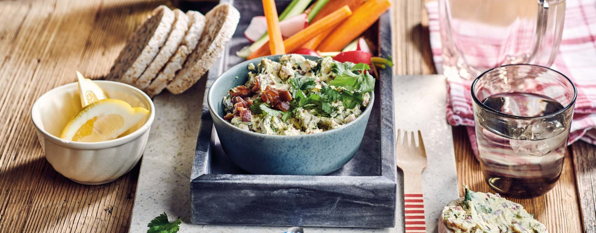 Veganer Curry-Dattel-Dip mit Reiswaffeln für 4 Personen von lidl-kochen.de