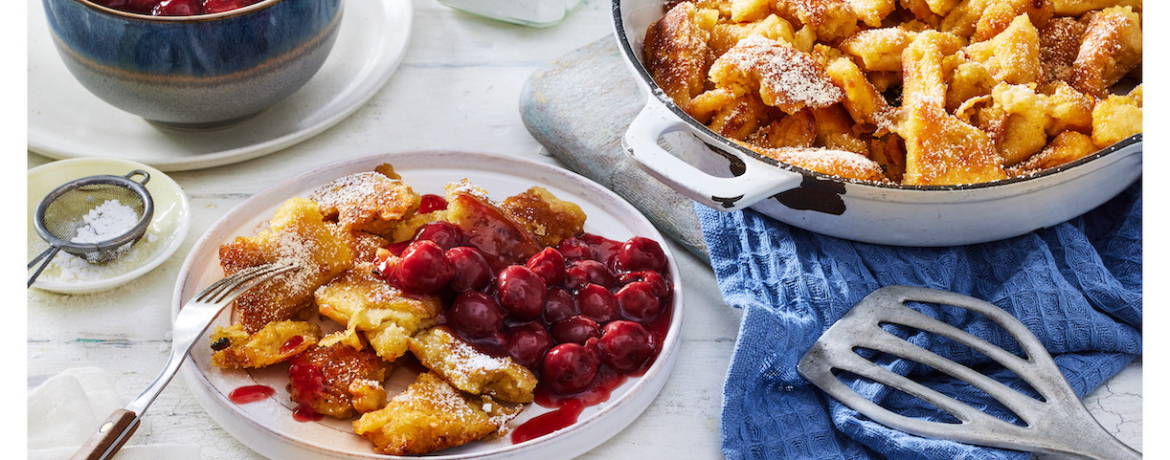 Veganer Kaiserschmarrn mit heißen Kirschen für 4 Personen von lidl-kochen.de