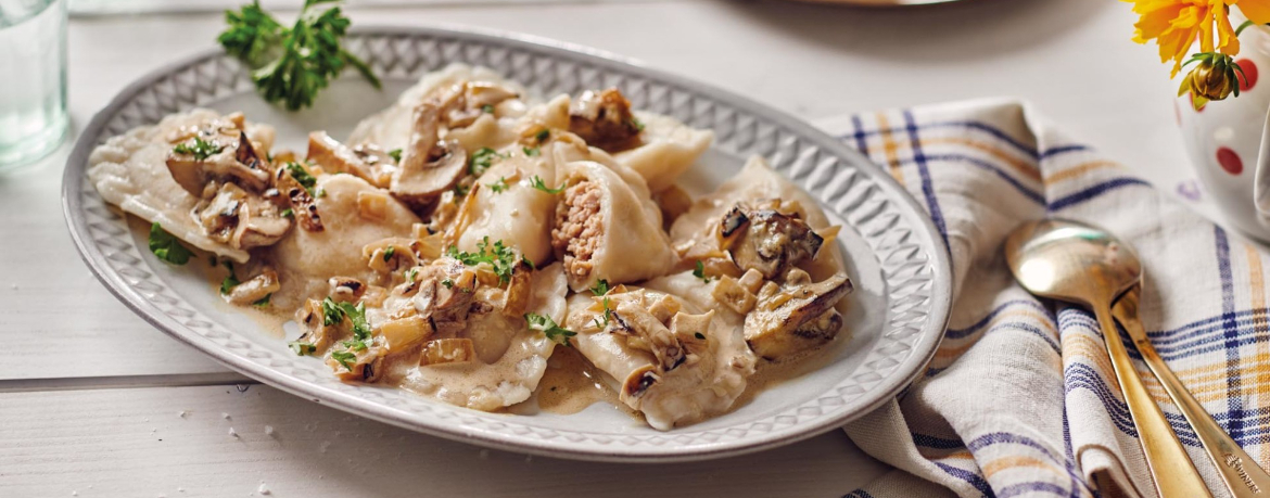 Pelmeni mit Pilz-Sahne-Soße für 4 Personen von lidl-kochen.de