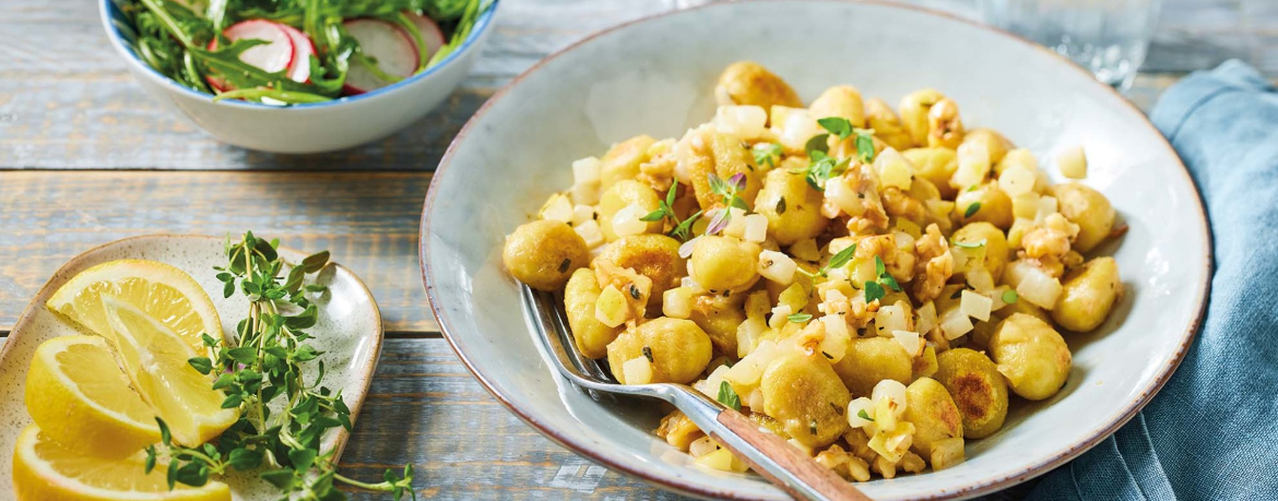 Gnocchi mit Birnen-Walnuss-Pesto und Salat für 4 Personen von lidl-kochen.de