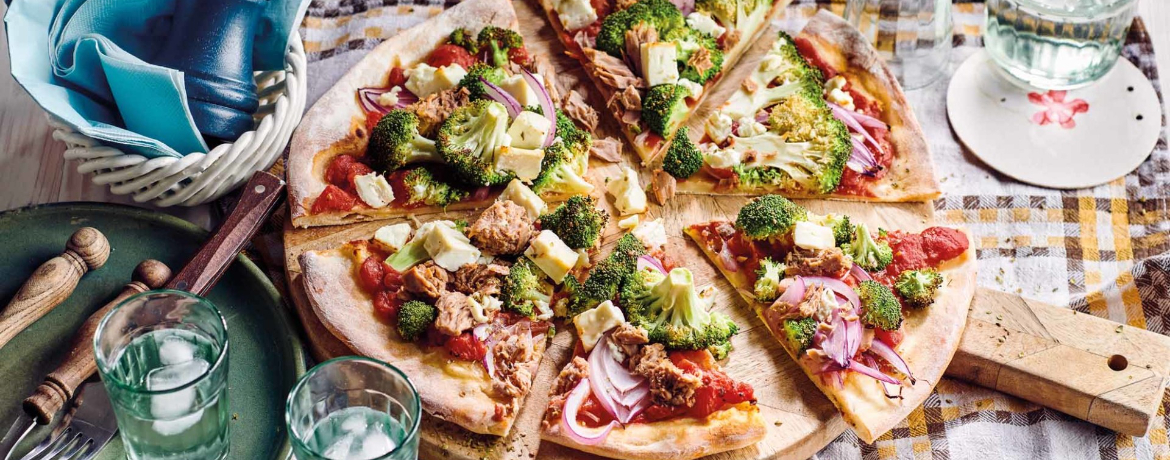 Protein-Pizza mit Thunfisch und Brokkoli für 4 Personen von lidl-kochen.de