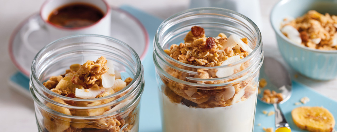 Früchte Knuspermüsli mit Joghurt für 4 Personen von lidl-kochen.de